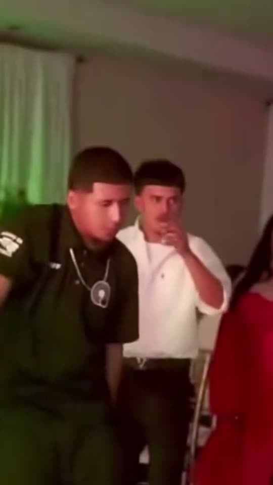 Dime Dime Baby meme at 0.3 seconds: the guy walks toward the camera at a quinceañera